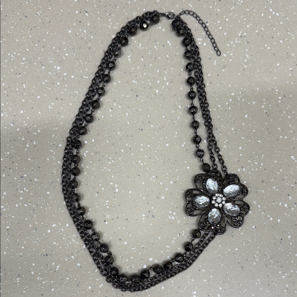 Chic Black Floral Necklace